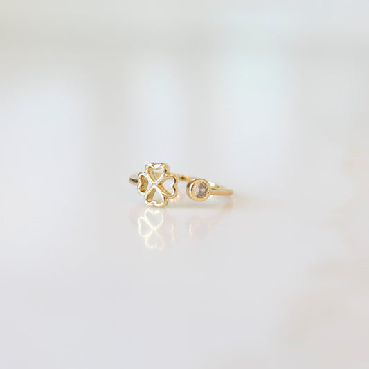 Clover Ring with Cubic Zirconia