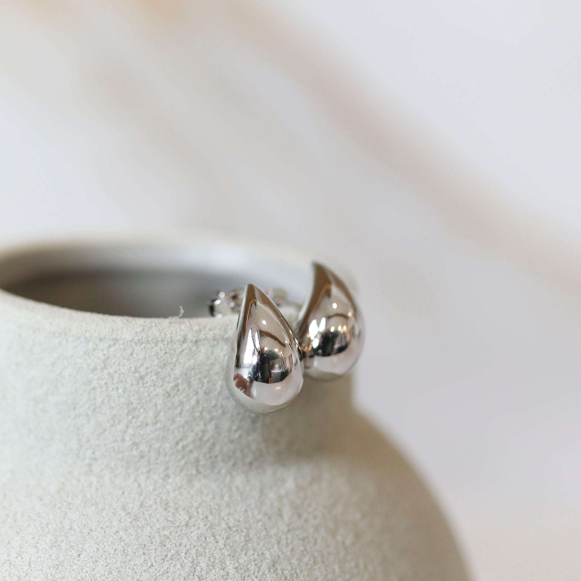 Raindrop Stud Earring in Silver