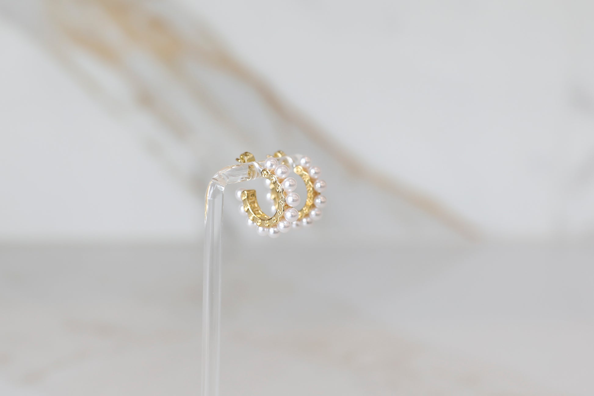 Grande Bezel Pearl Hoops