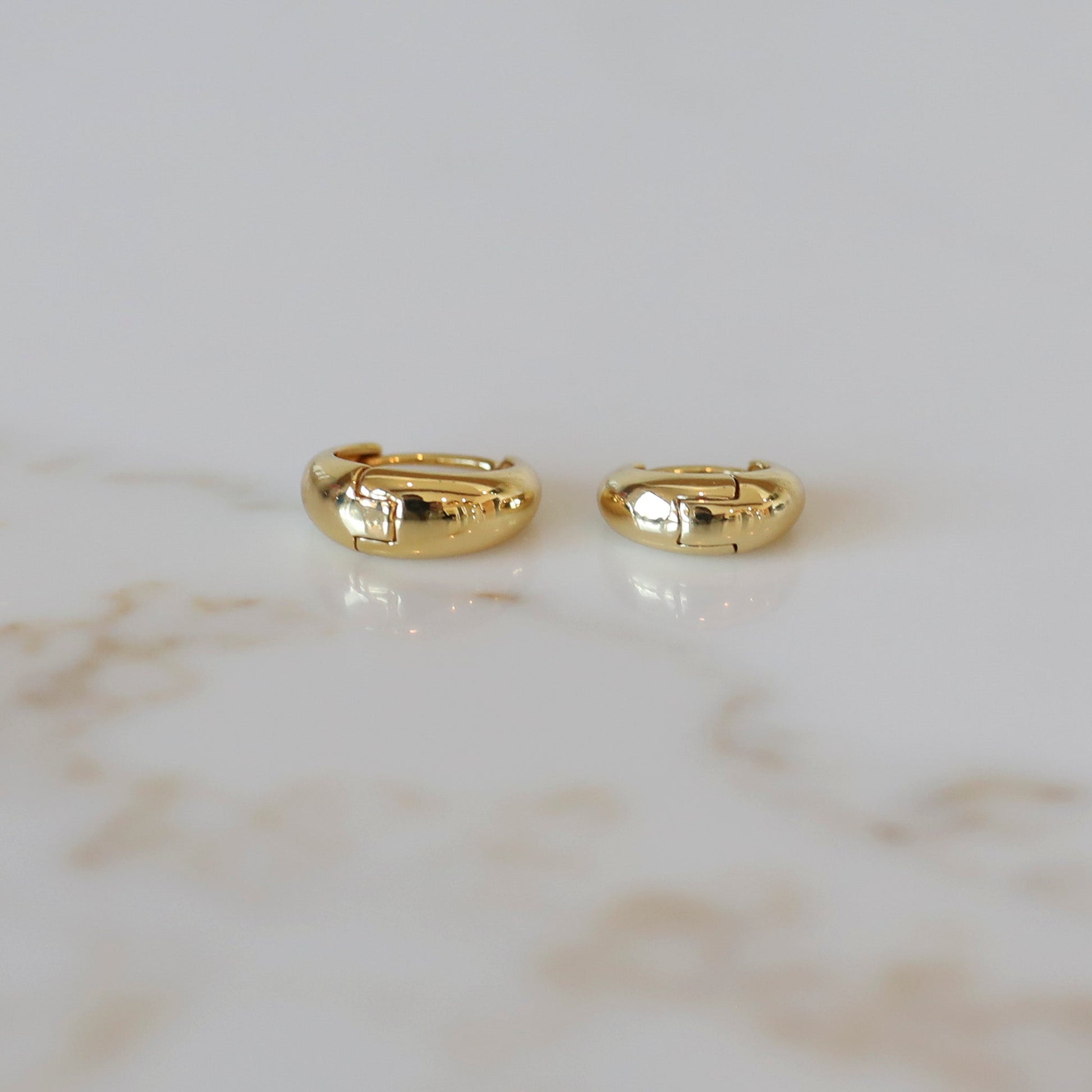 Basic Oval Huggie Hoops