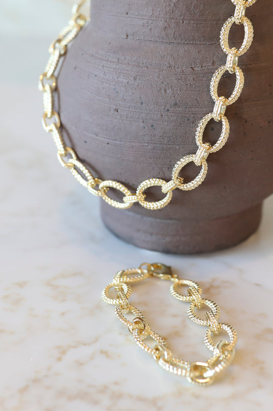 Oval Textured Chain Bracelet