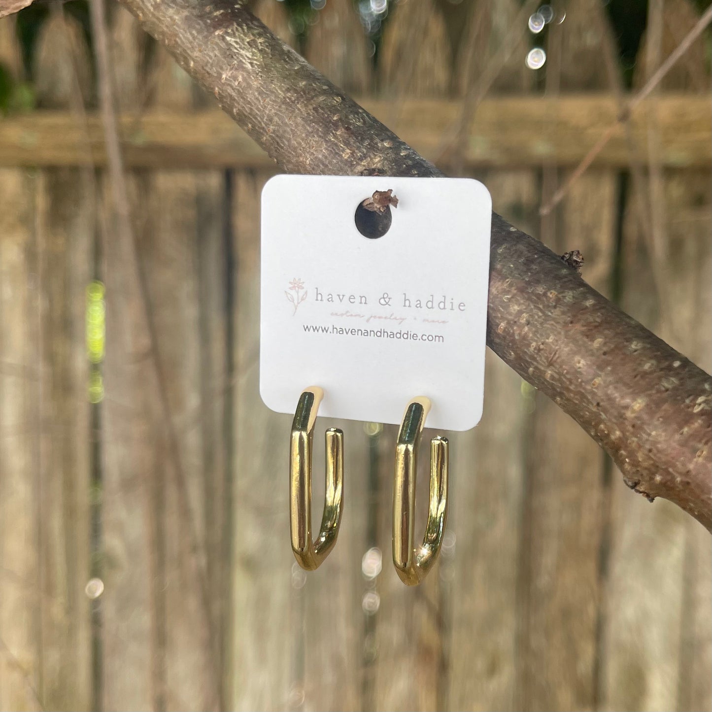 Grande Rectangle Hoops - Gold