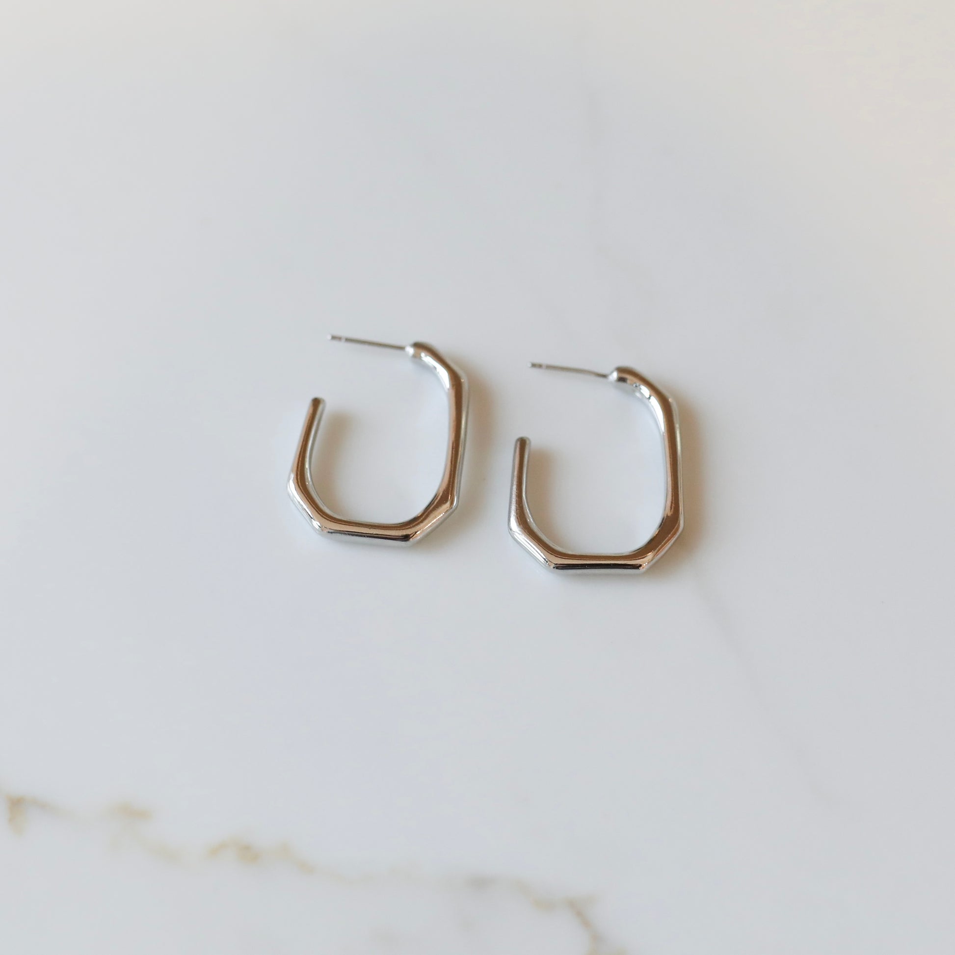 Grande Rectangle Hoops - Silver