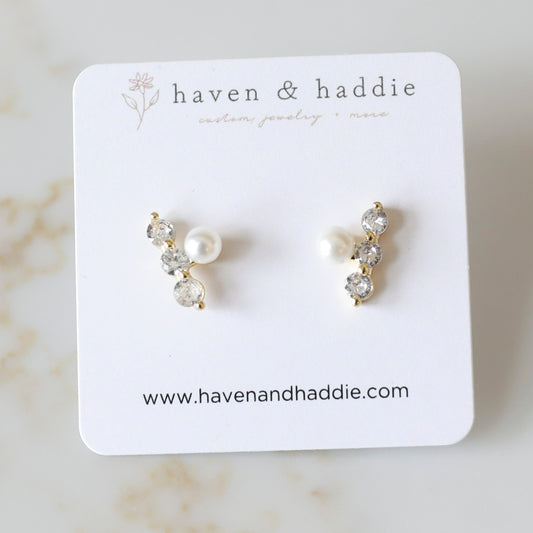 Pearl plus CZ Bar Studs