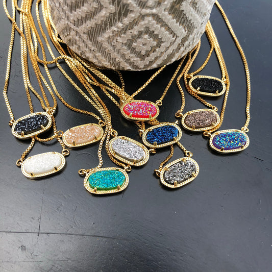 Gold Horizontal Oval Necklace