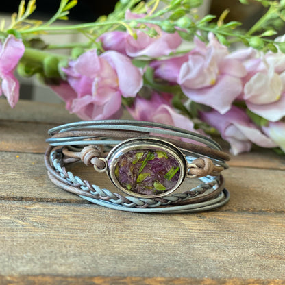 Memory Flower Traditional Oval Leather Bracelet